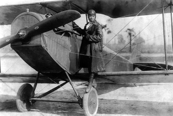 Bessie Coleman and her plane in 1922