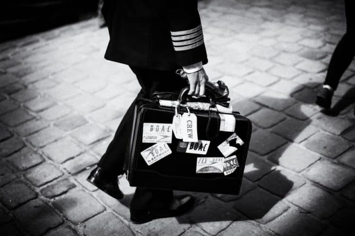 best flight bag for pilots black and white featured image