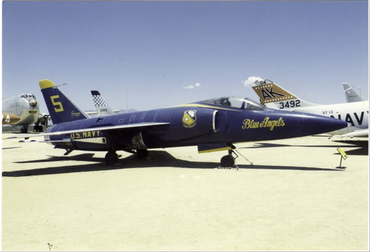 Grumman F11F 1 Tiger Bu.No . 141824 Blue Angels 5 1